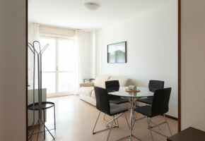 54 - Bilocale fronte spiaggia con terrazzo e parcheggio Lignano Pineta